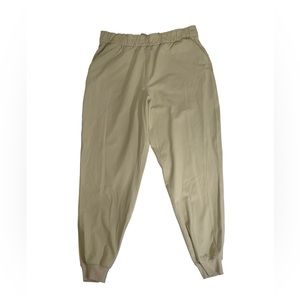 LULULEMON Keep Moving Jogger in Trench Tan Color W5DCRS Size 14 Luxtreme